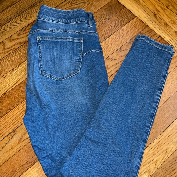 Torrid Bombshell Skinny Premium Jeans size 16R - Picture 4 of 8